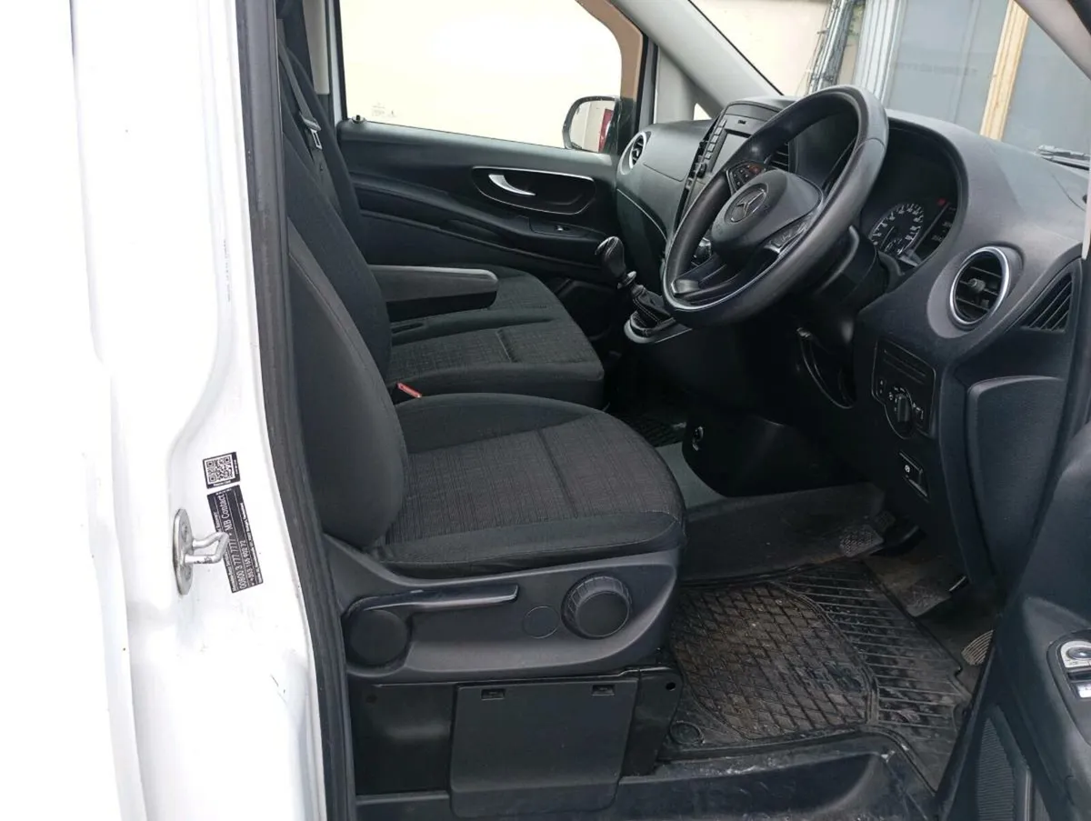 Mercedes Vito 181 - Image 3