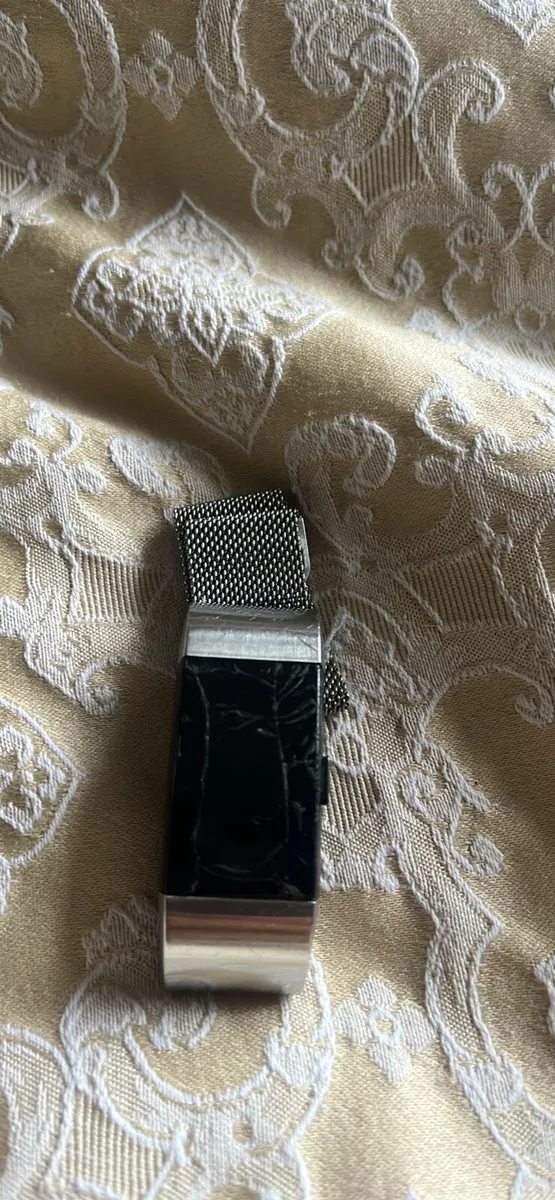 Fitbit Charge 2 - Image 1