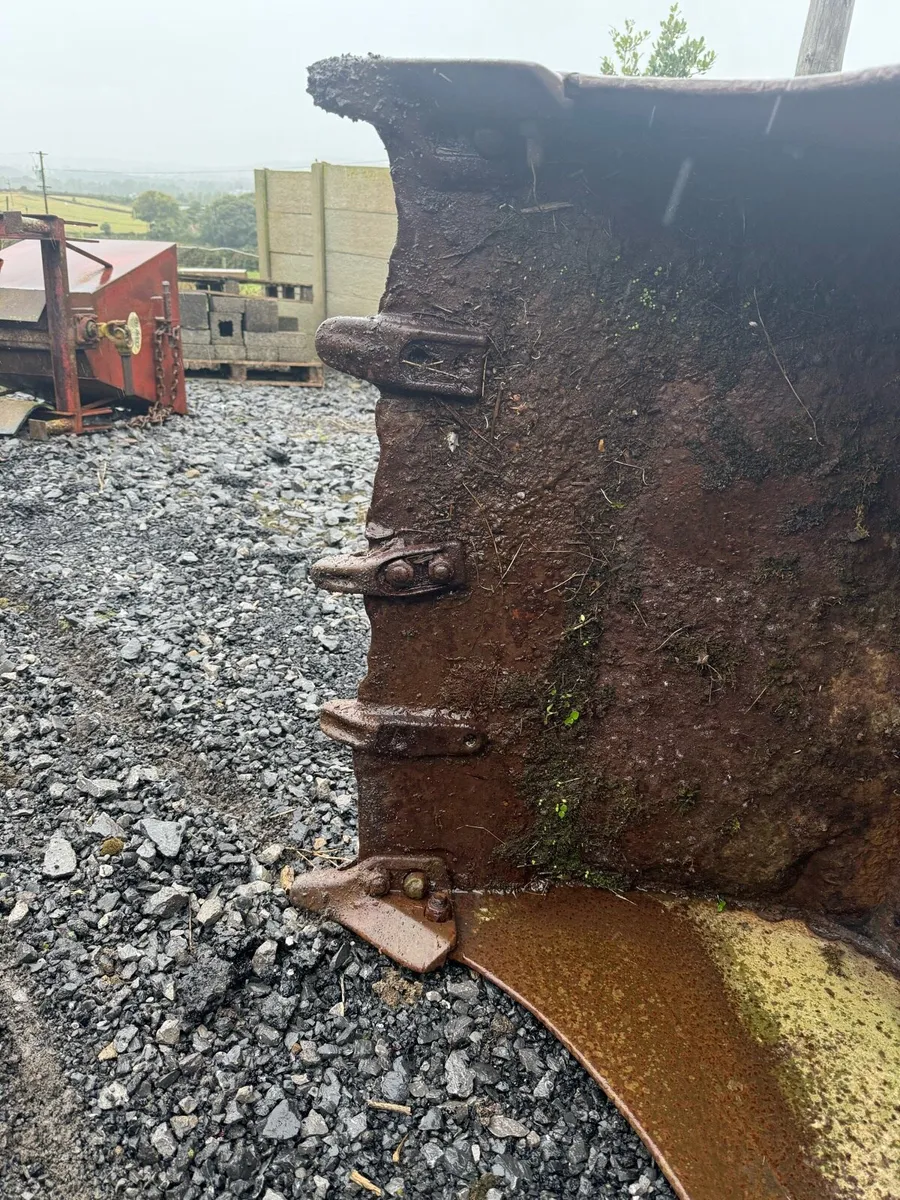 Digging bucket - Image 4