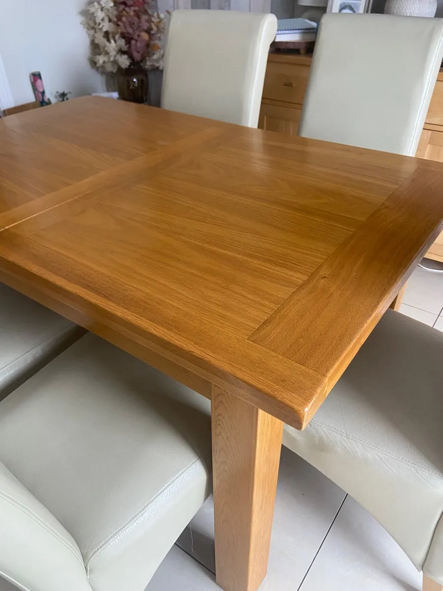 Dining table and chairs - Image 3