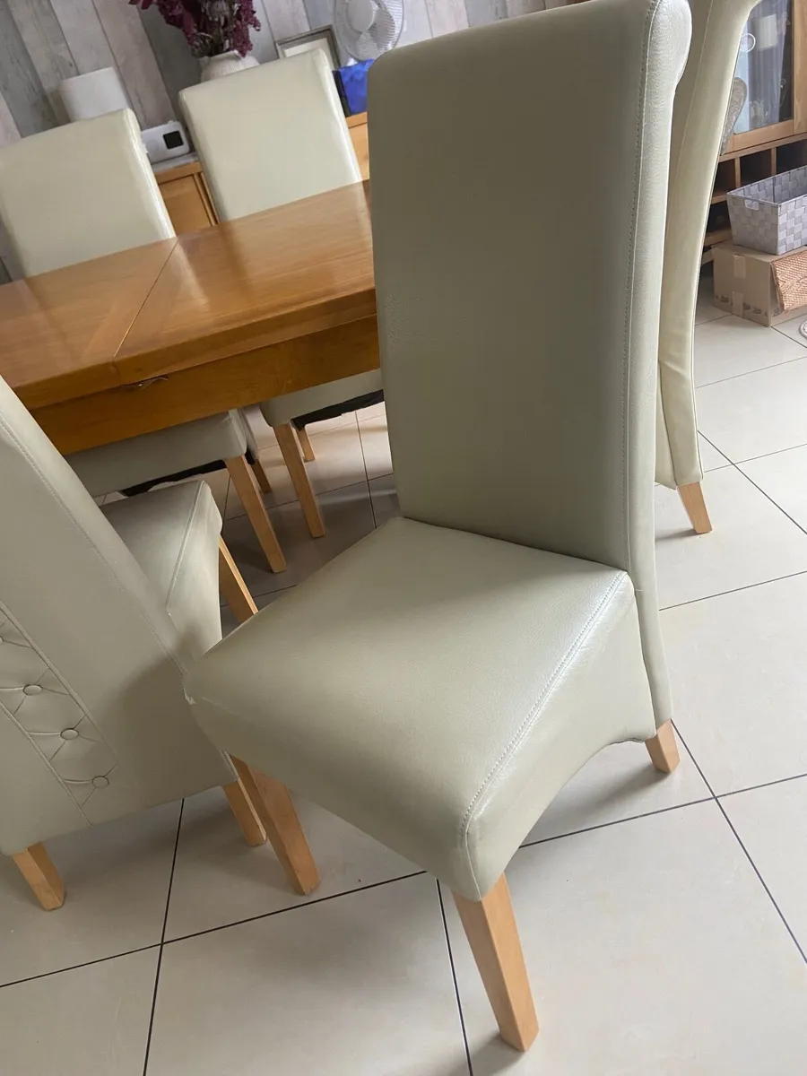 Dining table and chairs - Image 4