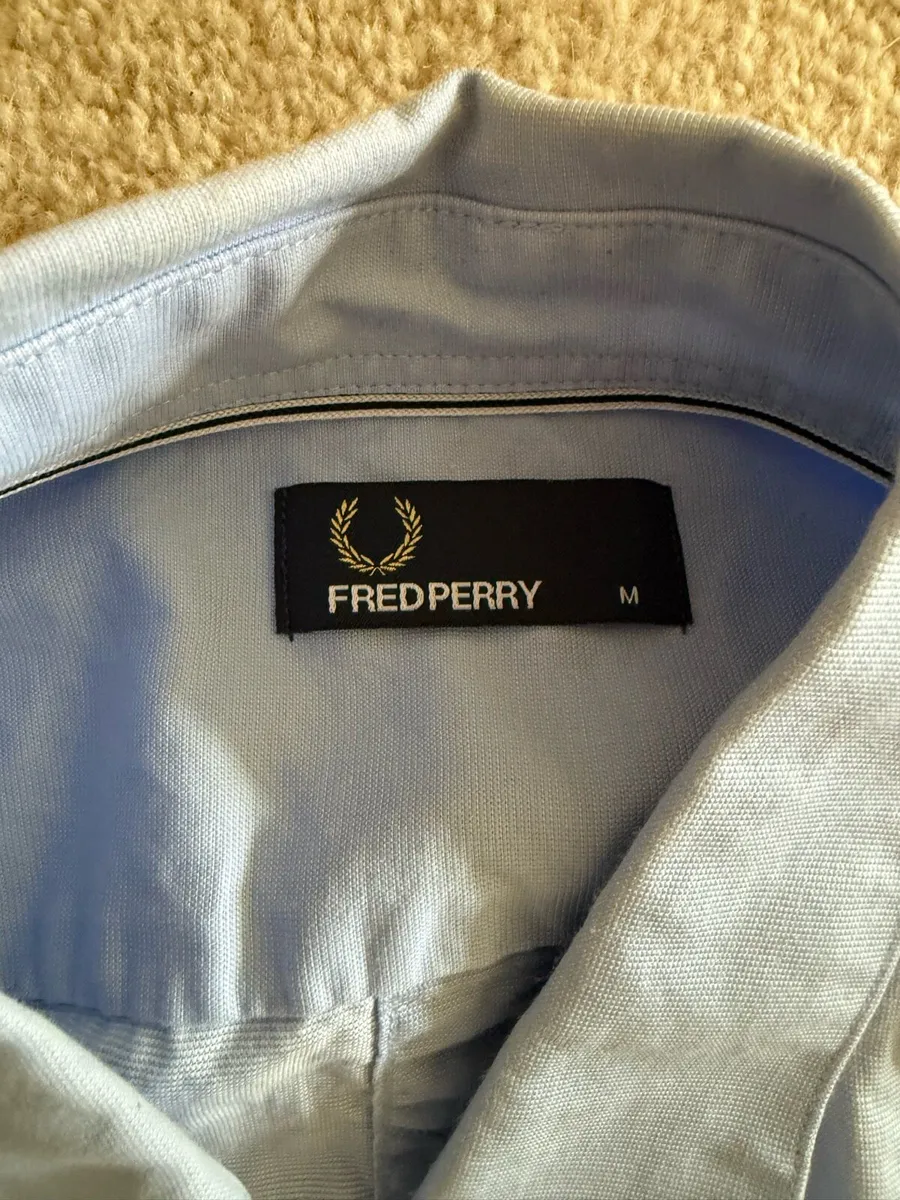 Fred Perry Medium Men’s Shirt Brand New - Image 4