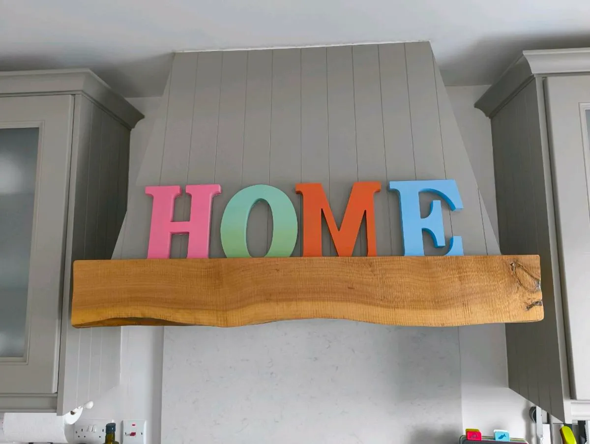 Cooker pelmet / integrated cooker hood - Image 1