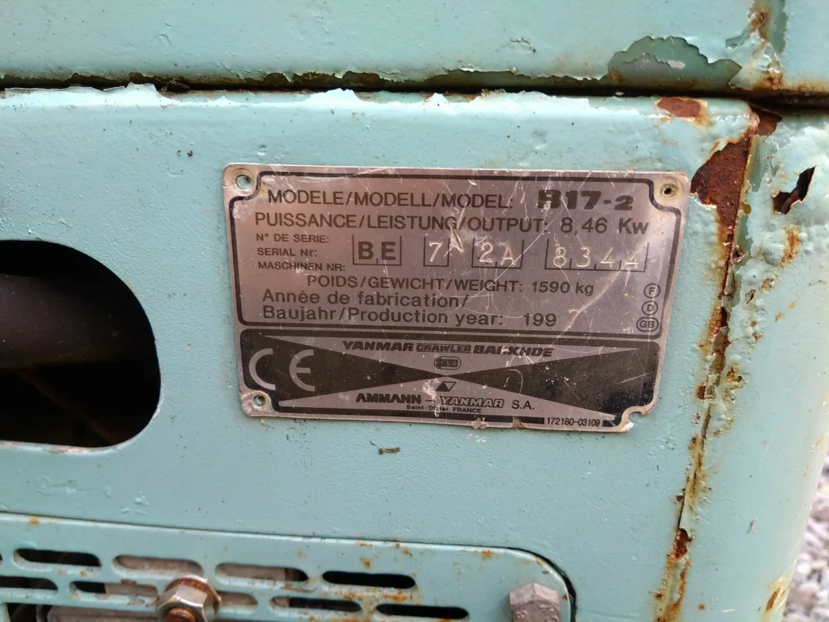 Yanmar b17 good condition for year - Image 3