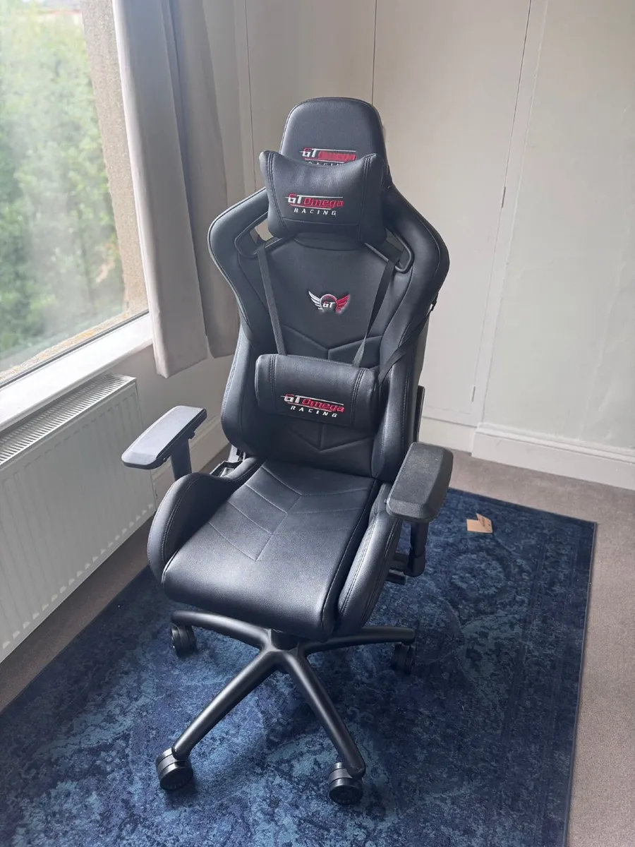Office/gamer chair