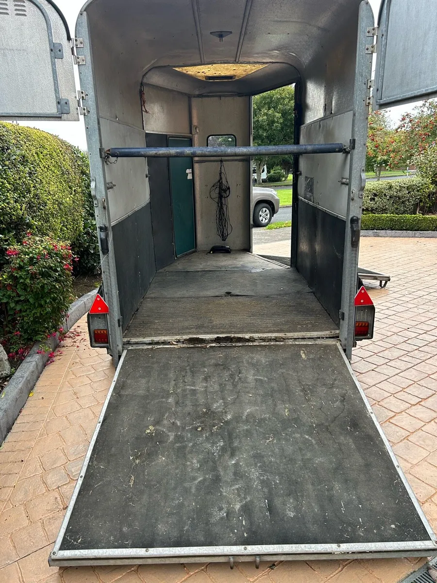 Ivor Williams 505 Double Horse Box - Image 3
