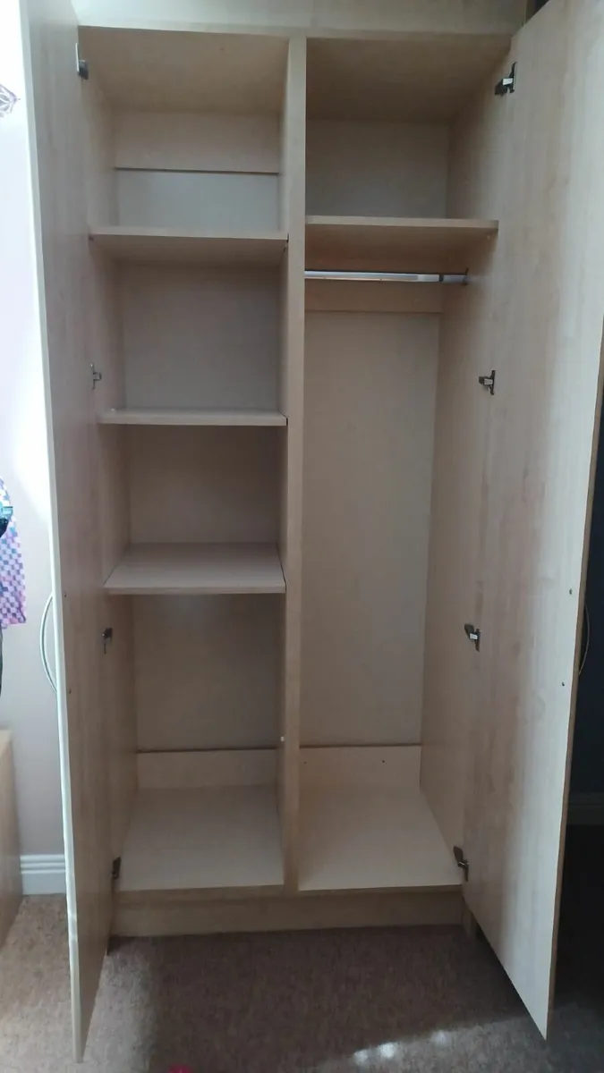 Built in wardrobe in excellent condition - Image 1