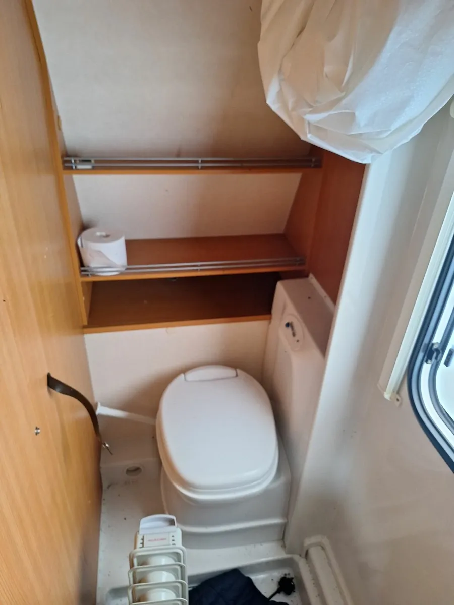 Caravan - Image 3