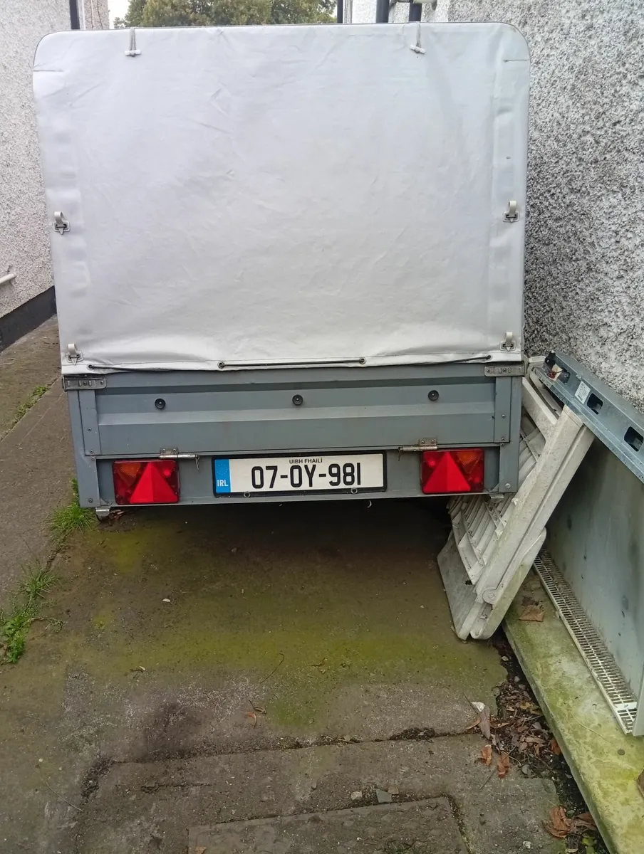 Quality Galvanised trailer with removable canopy - Image 4
