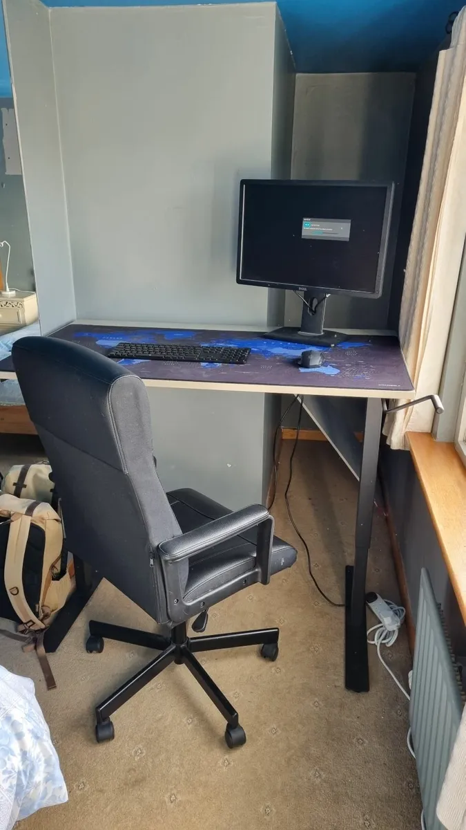 Desk - Image 3