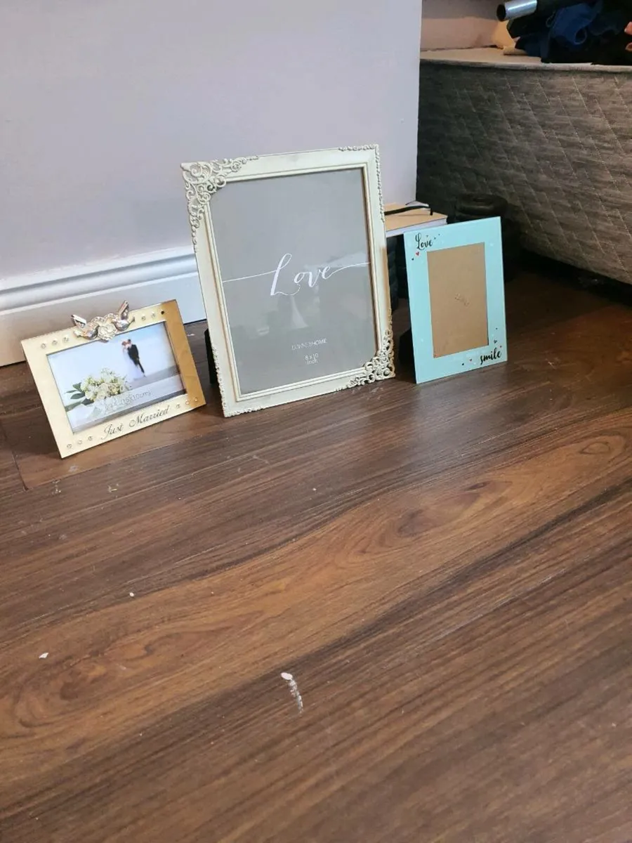 Photograph frames - Image 2