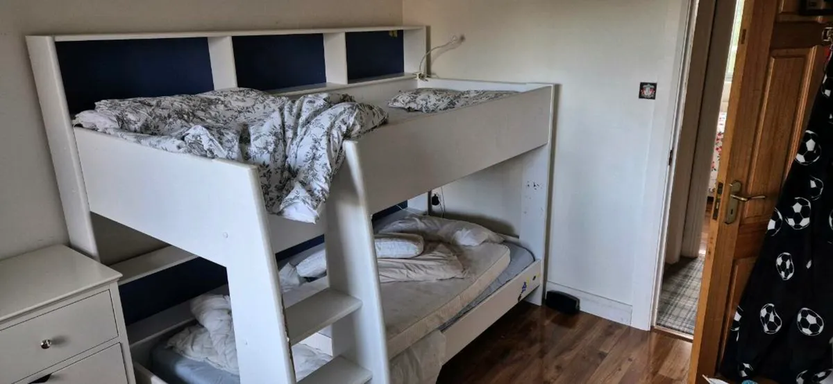 Bunkbeds - Image 1
