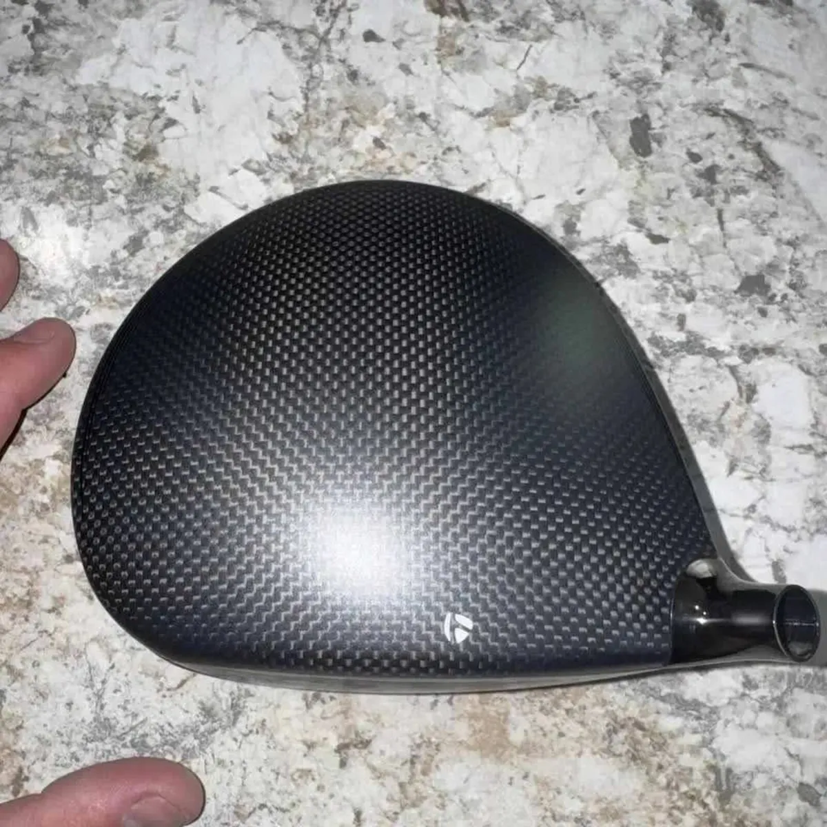 Taylormade Qi35 Driver - Image 2