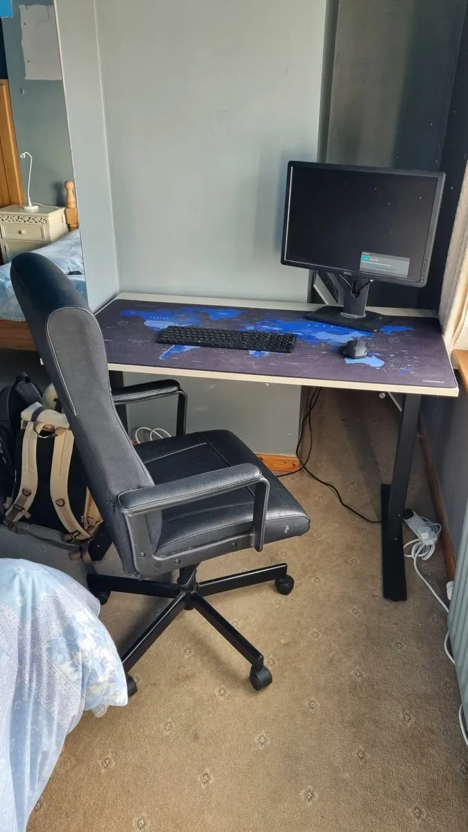 Desk - Image 1
