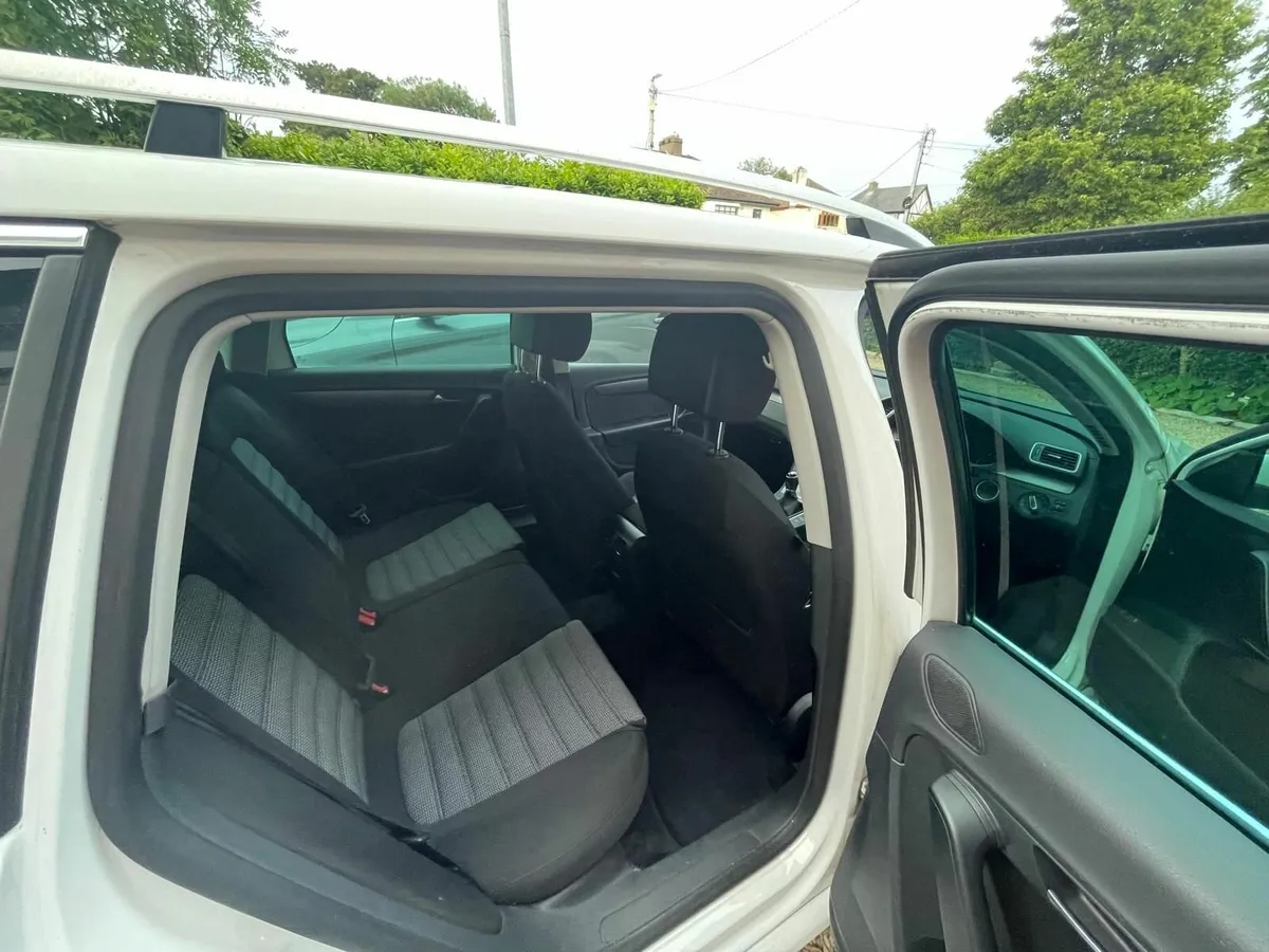 Volkswagen Passat 2012 - Image 4