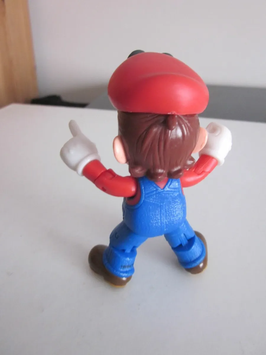 Super Mario with Cappy Jakks Poseable 4.5" Figure - Image 4
