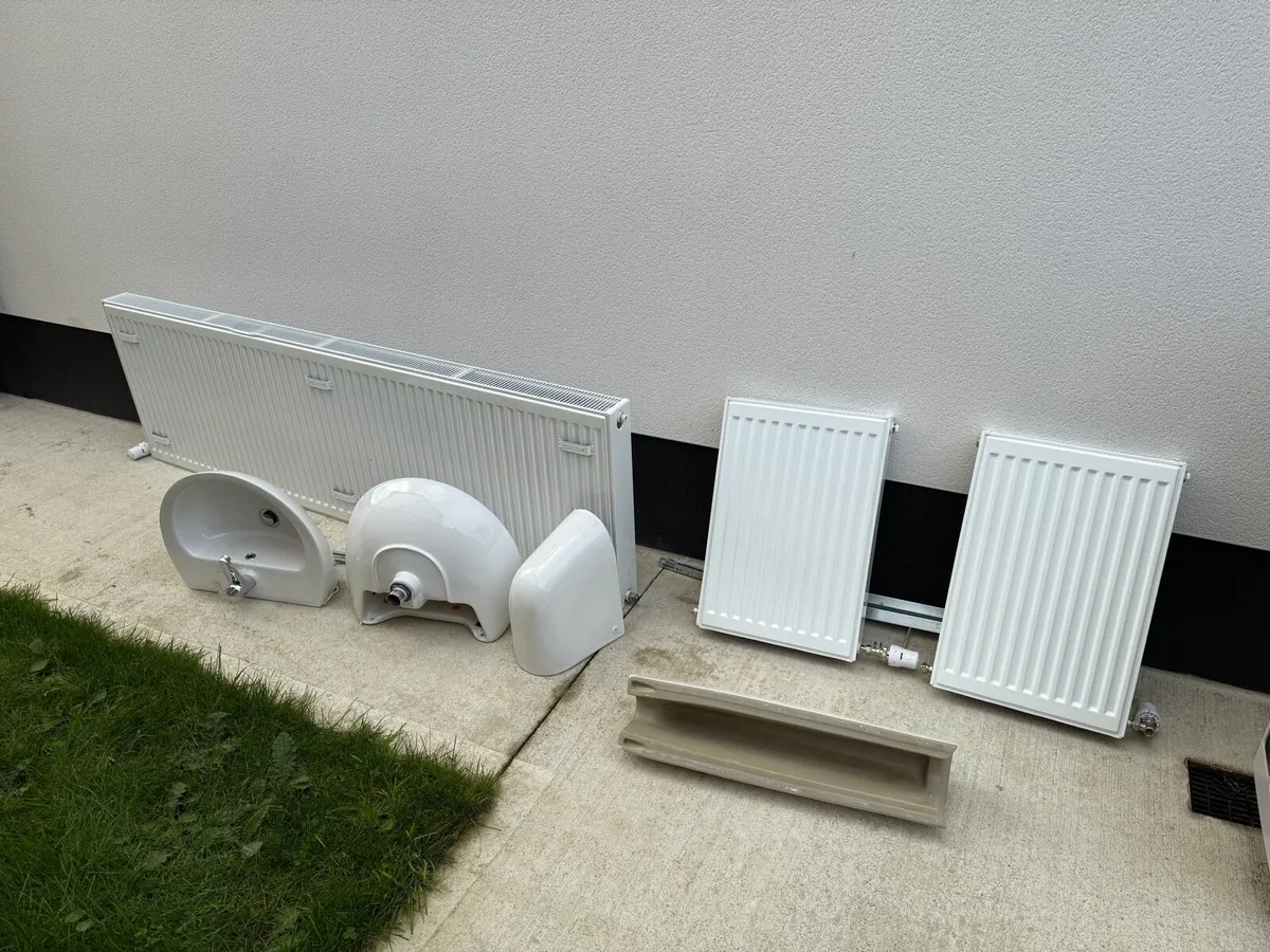 Radiator and Sinks with mixers - Image 1