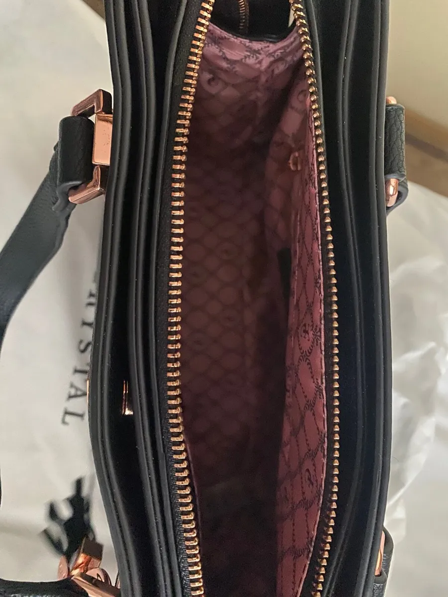 Black handbag - Image 3