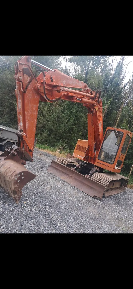 Hitachi Ex60 URG - Image 1