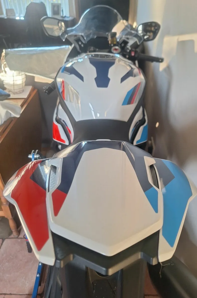 BMW M 1000 RR 2021 - Image 3