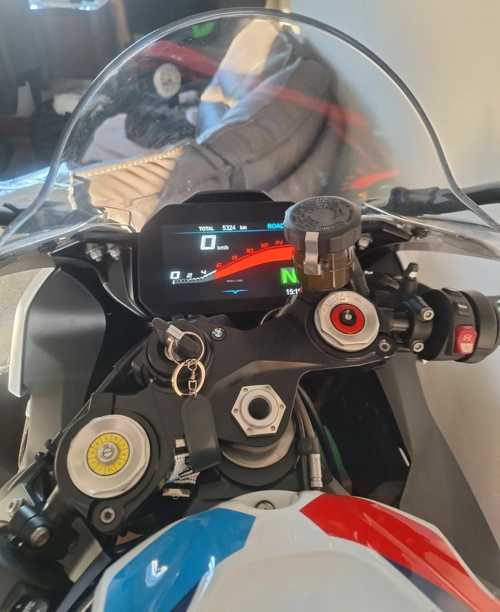 BMW M 1000 RR 2021 - Image 4