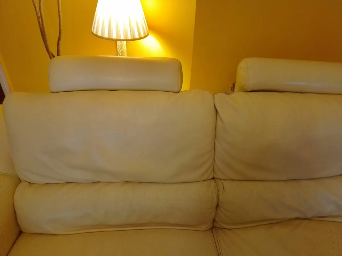 White leather sofa - Image 3