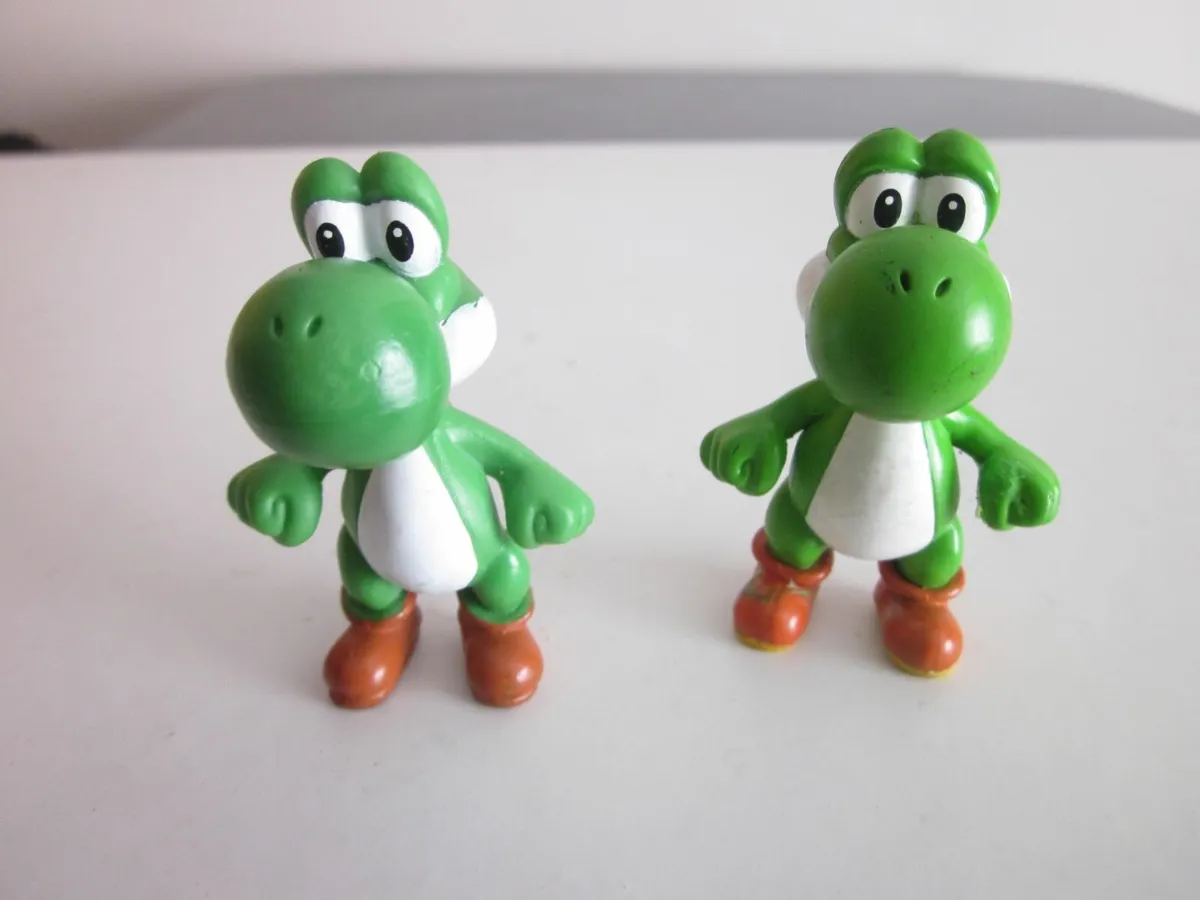 Super Mario Jakks 2.25" Green Yoshi  Figures X2 - Image 1