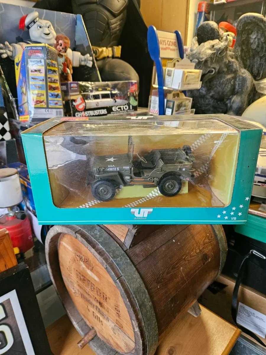 Corgi UT American WW2 Willy's Jeep 1:18 - Image 1