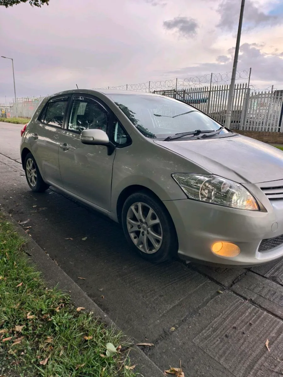 Toyota Auris 2012 1.4 D4D Diesel NCT 03/26 - Image 3