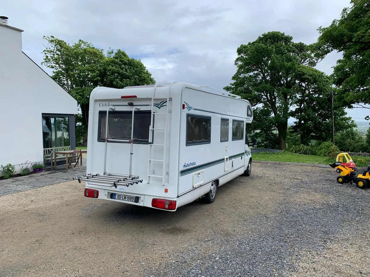 Campervan Motorhome 6 berth - Image 3