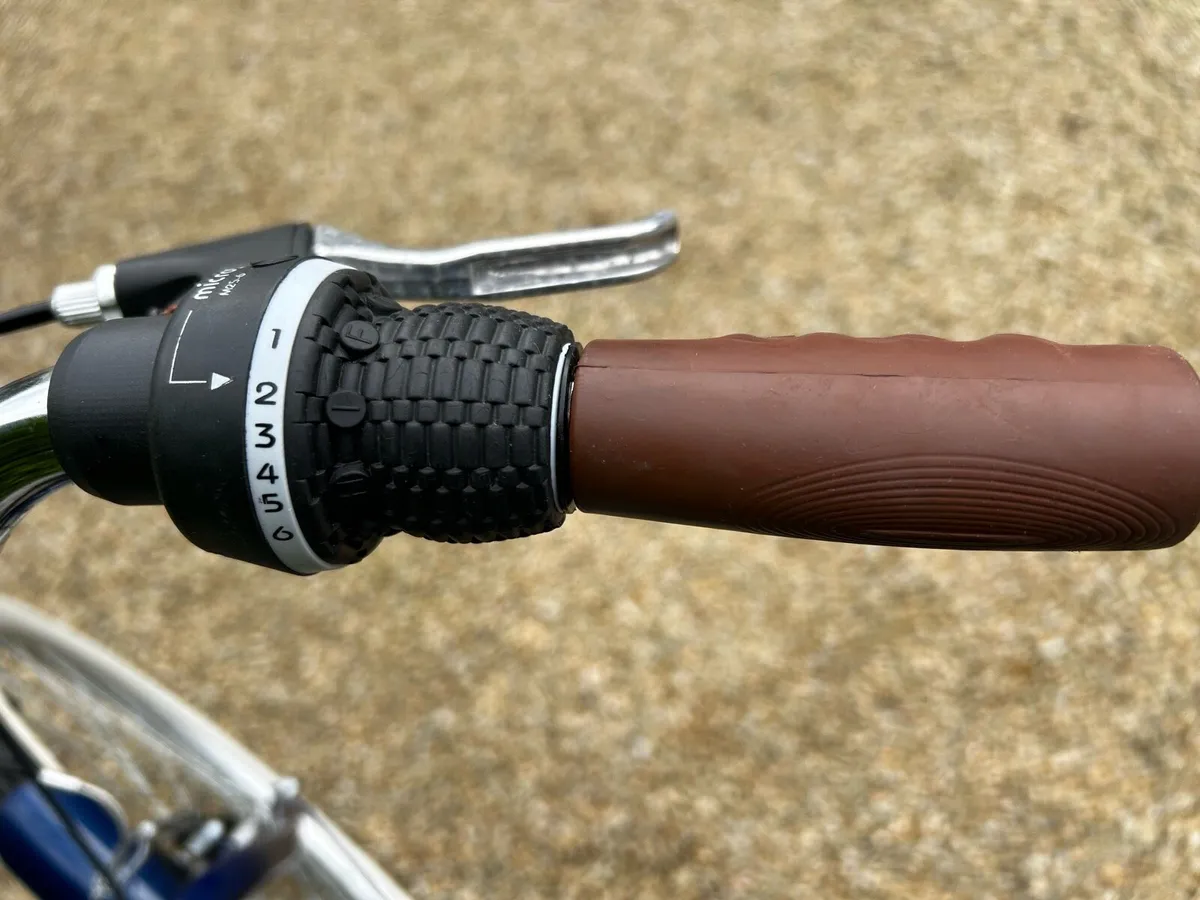 Wildtrak Ladies Hybrid Bike - Image 2