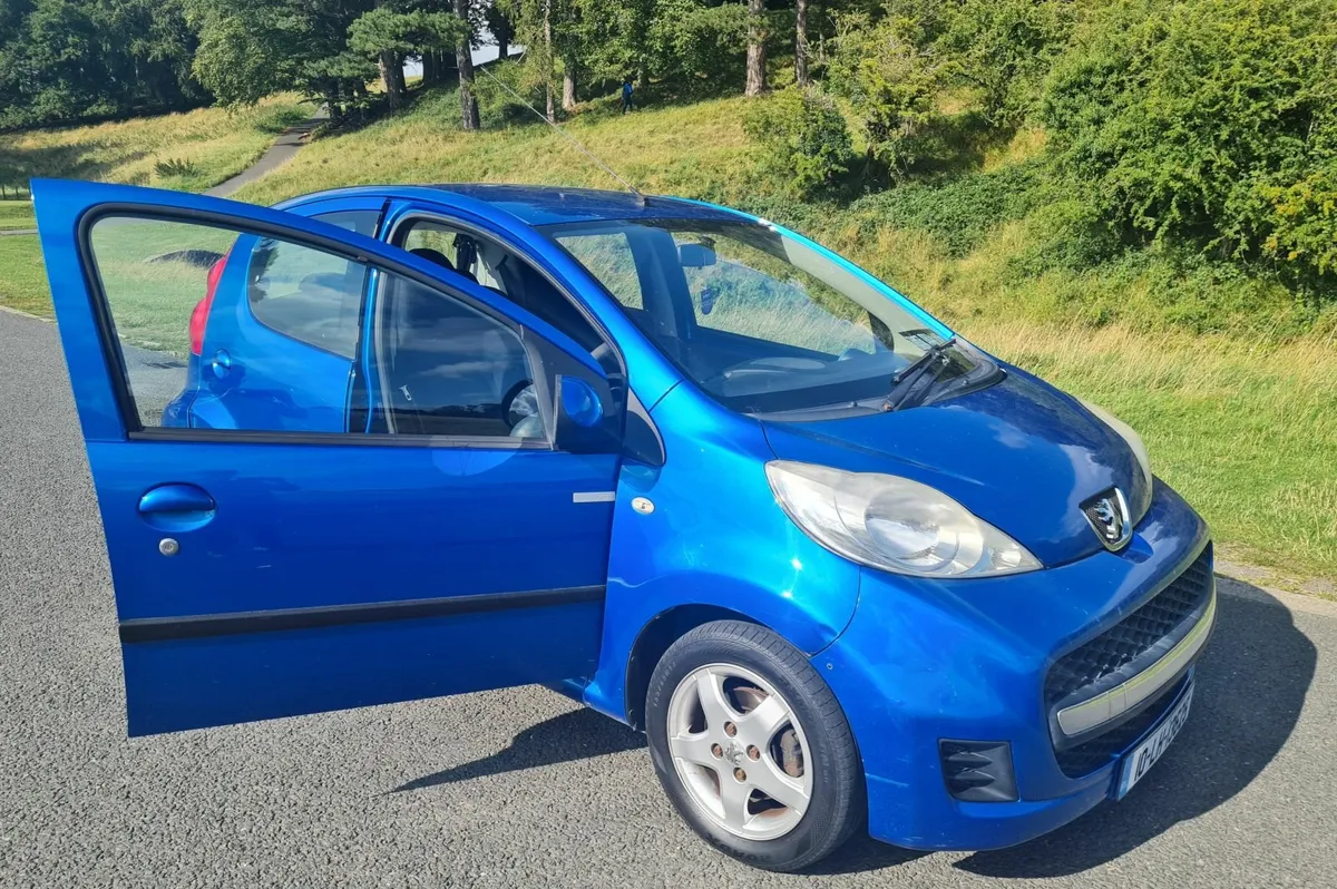 Peugeot 107 2010 - Image 1