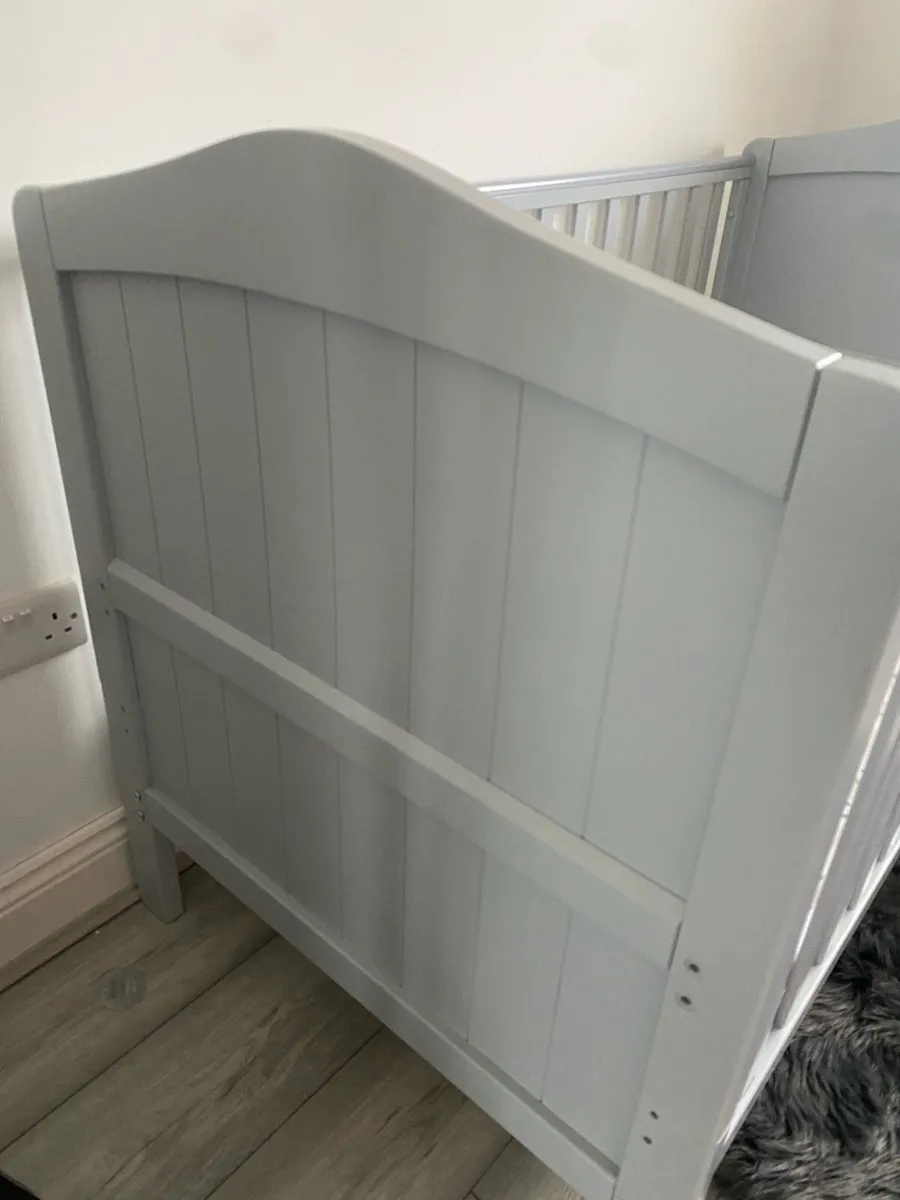 Nested Baby Cot - Image 4