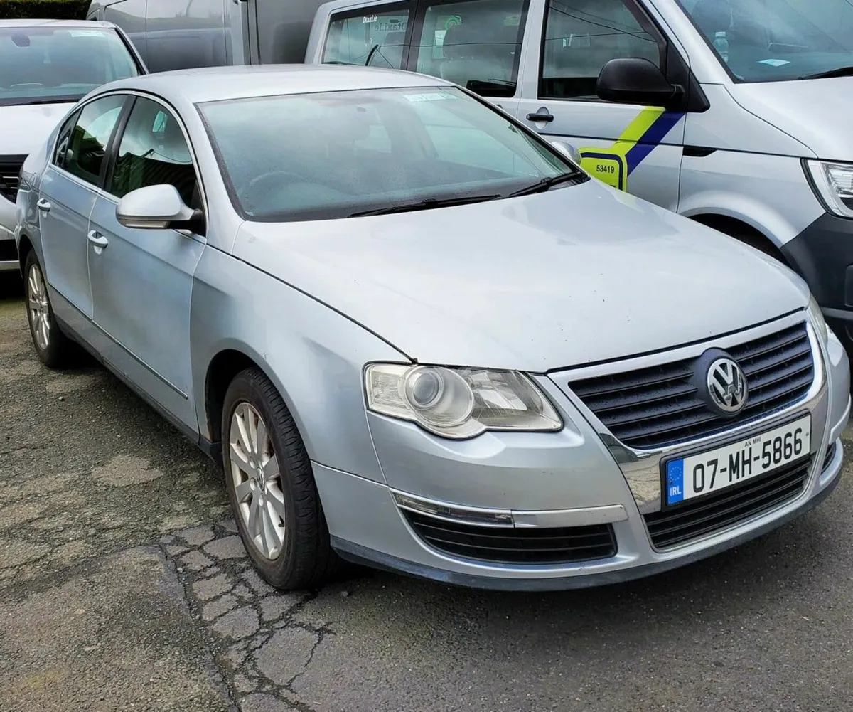Volkswagen Passat 2007 - Image 1