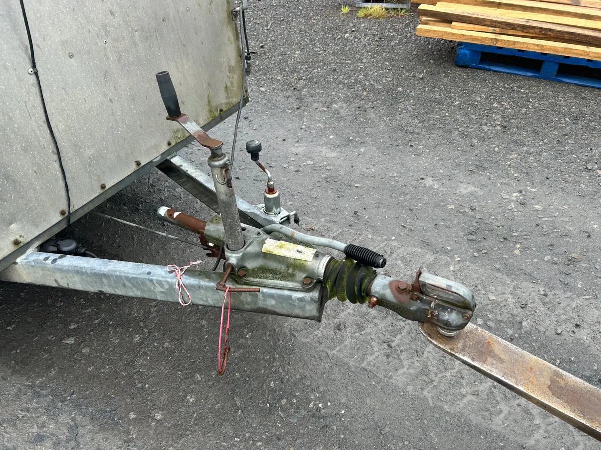 Wessex 10x5 Cattle Trailer - Image 3