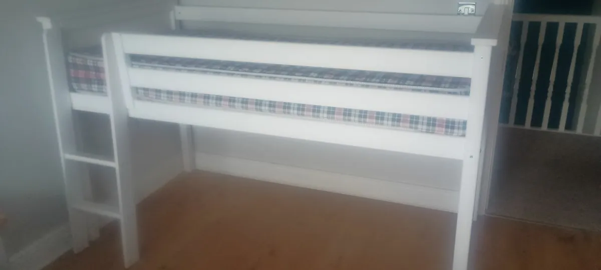Kids bunk bed - Image 1
