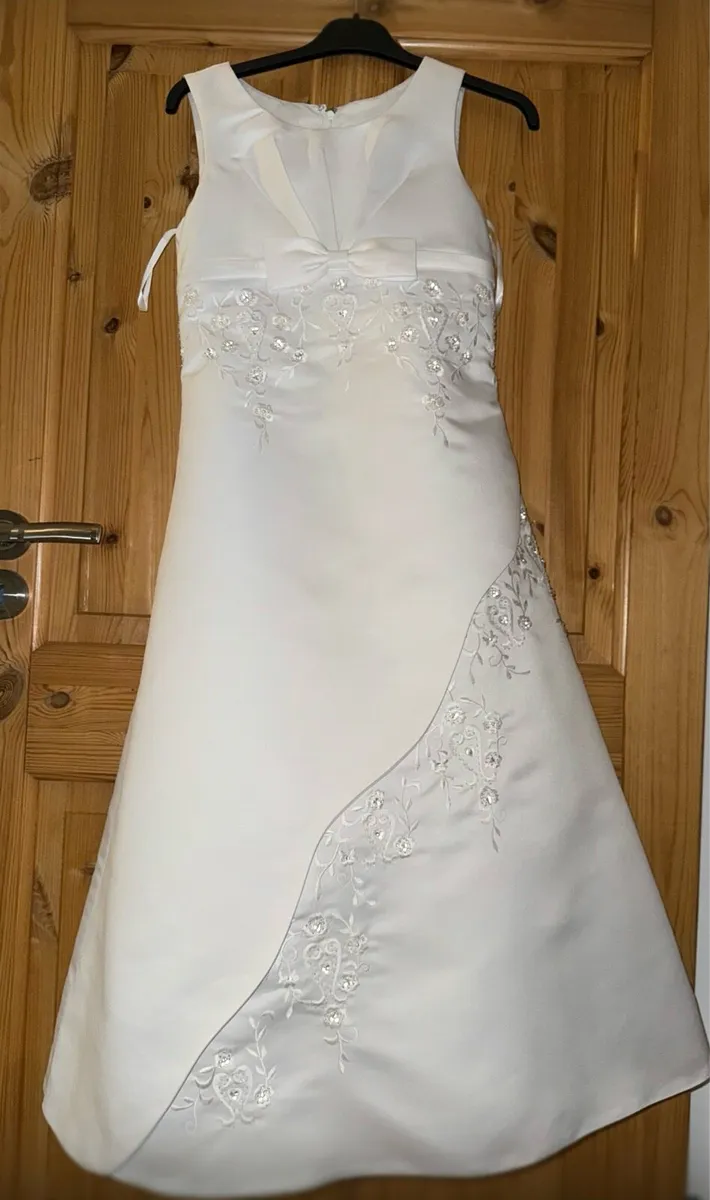 Communion dress - Image 2