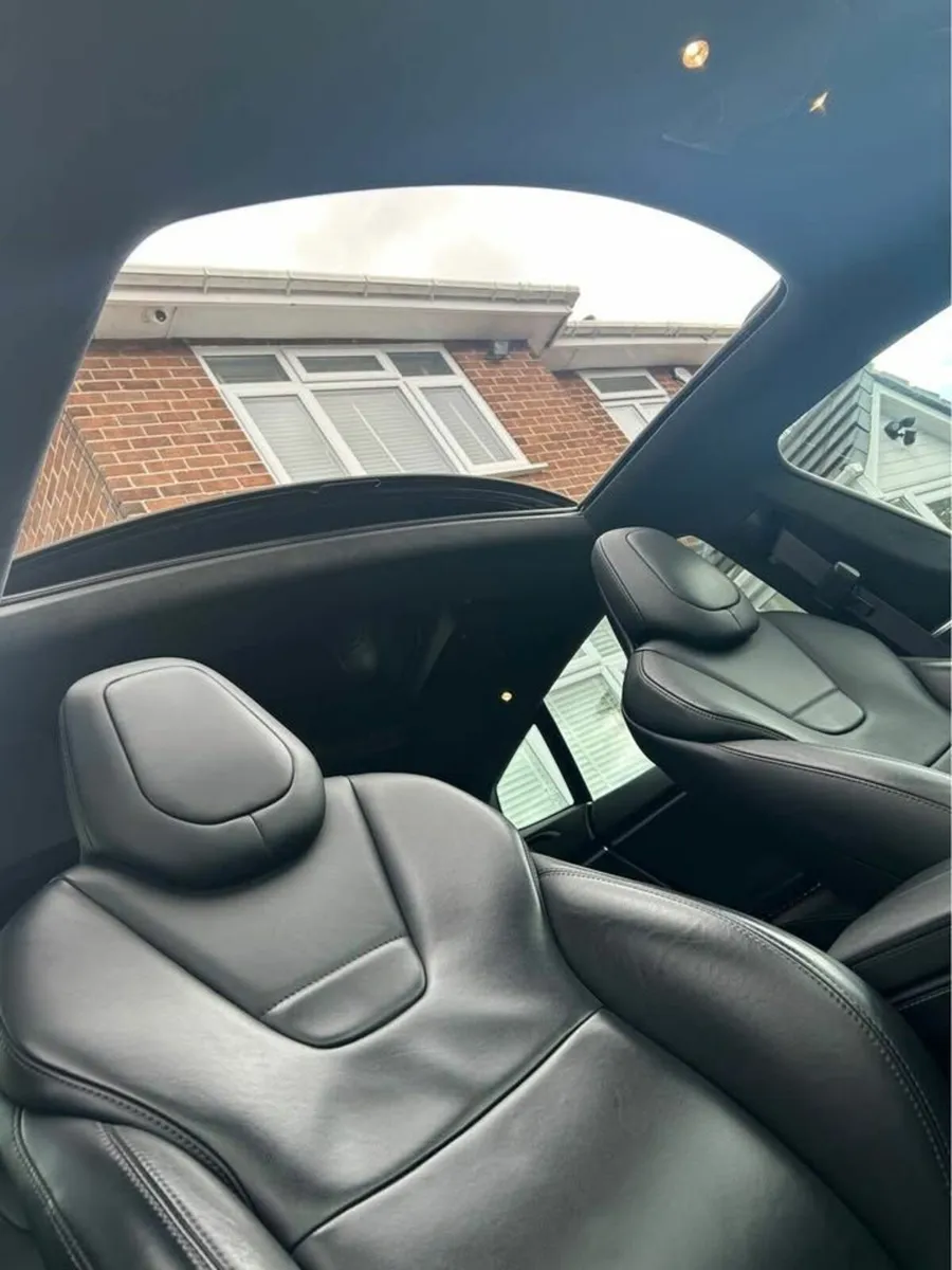 Tesla Model S 2018 - Image 2