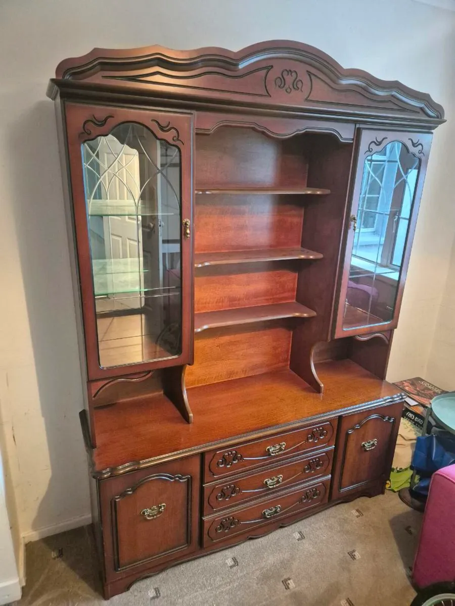 Display cabinet