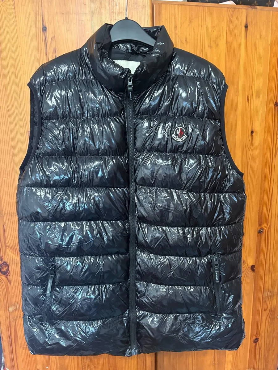 Genuine Moncler Gilet - Image 1