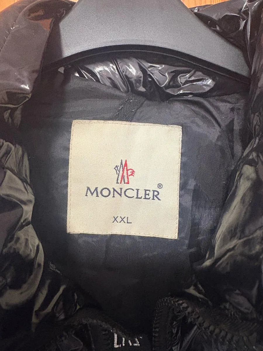 Genuine Moncler Gilet - Image 4