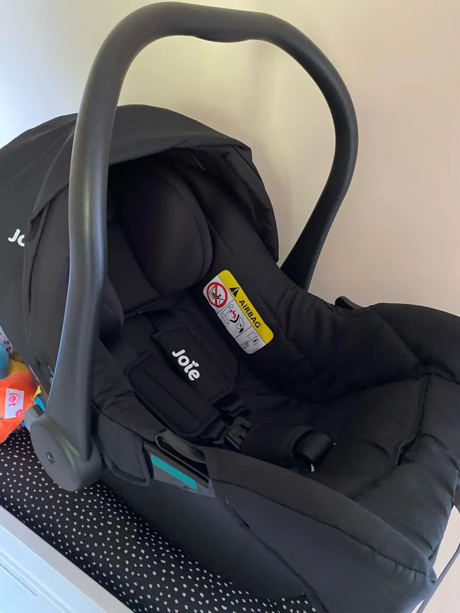 Car chair - Image 1