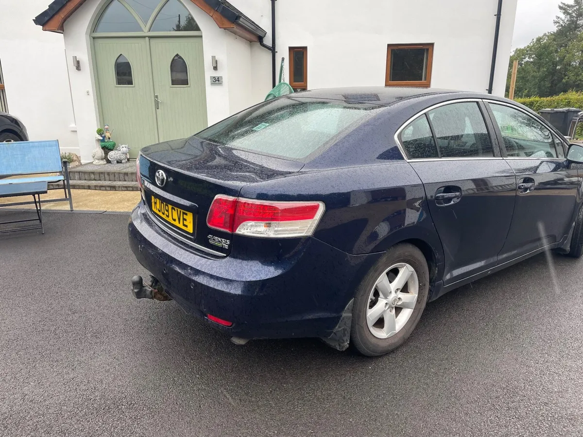 Toyota Avensis 2009 motd good tyres - Image 4