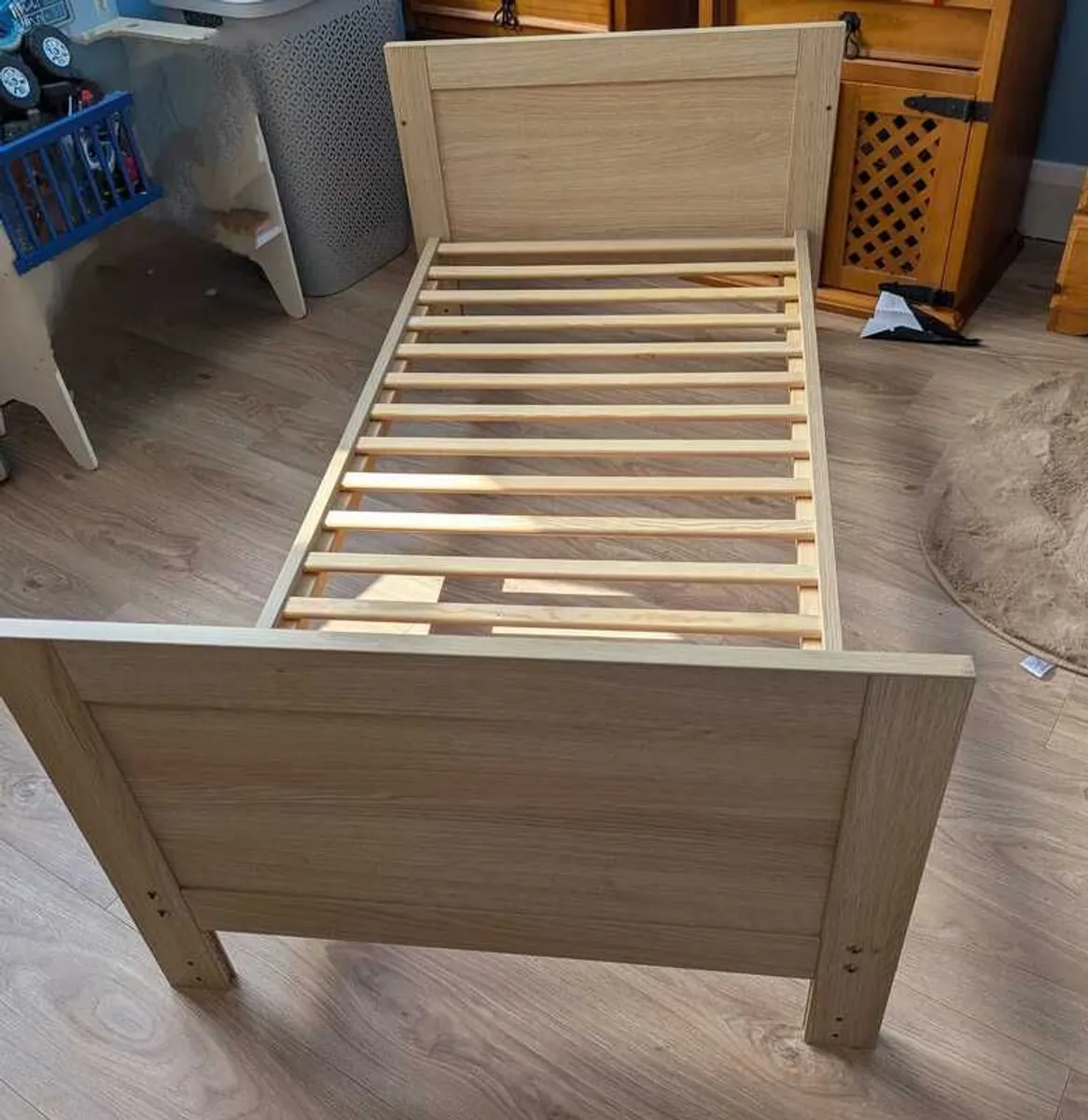 Childs bed frame - Image 1