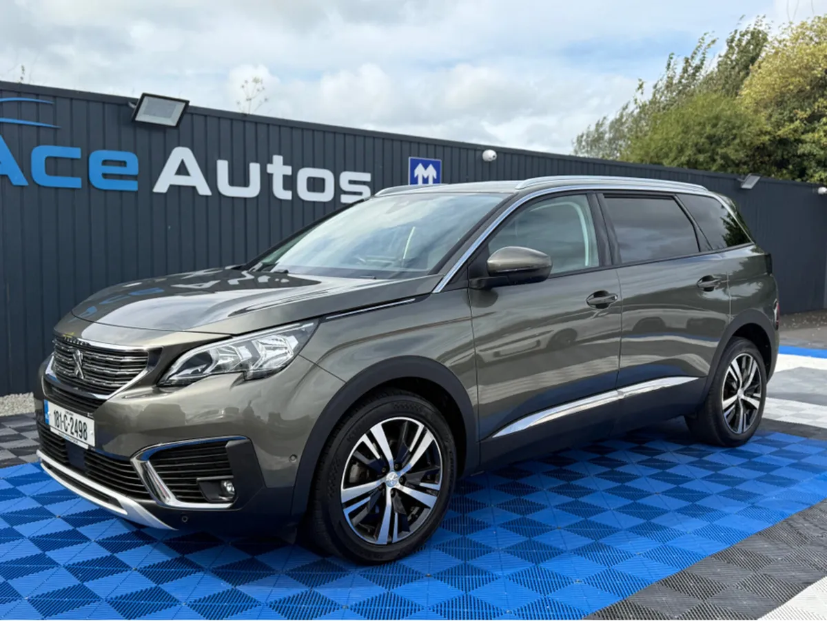 Peugeot 5008 ALLURE - 1.2 PETROL - MANUAL - 7 SEAT - Image 3