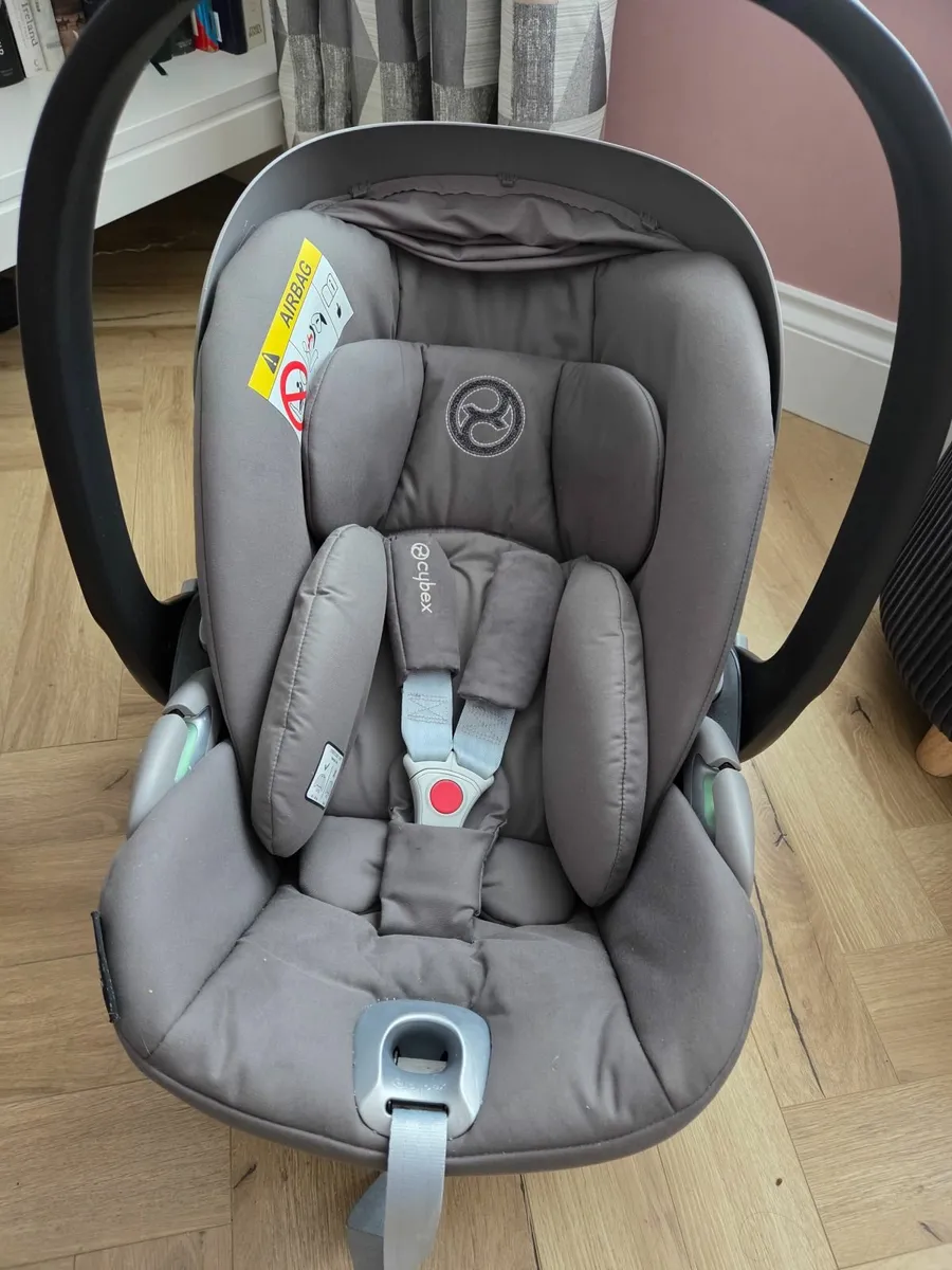 Baby car seat - Image 4