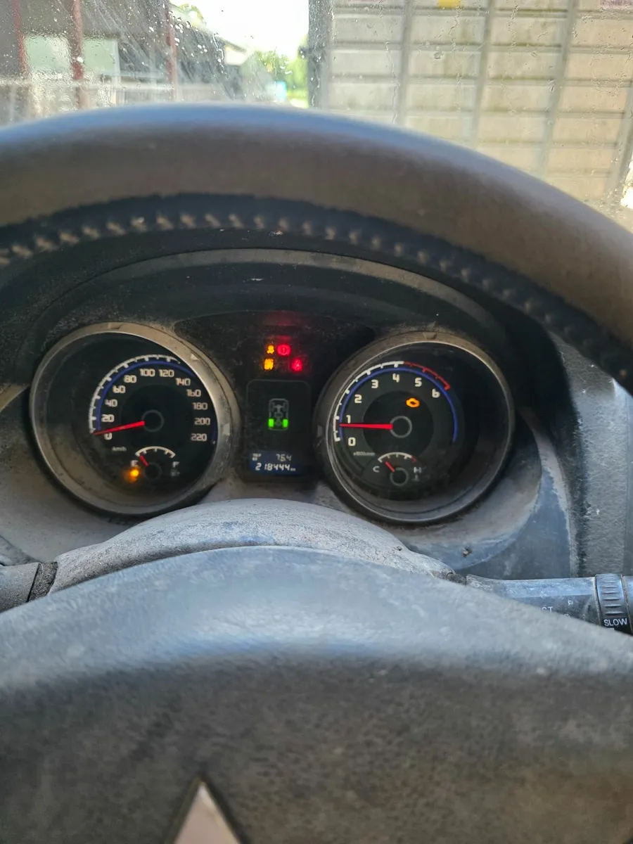 Mitsubishi Pajero 2007 - Image 3