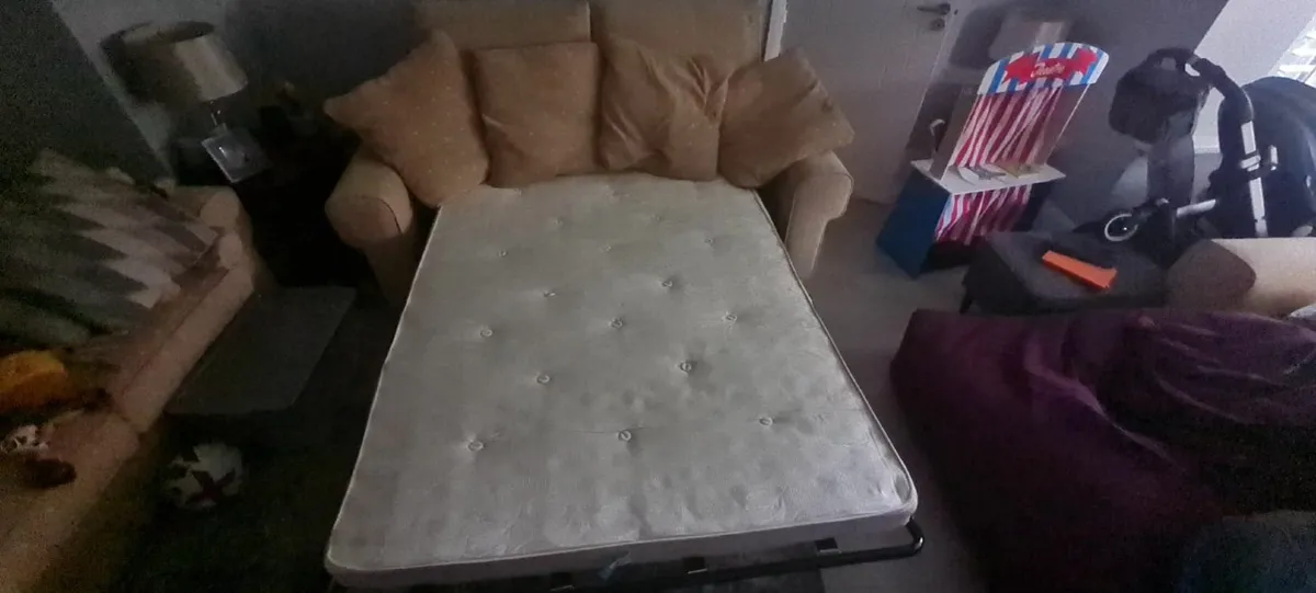3 piece suite with pull out sofa bed (double) - Image 3
