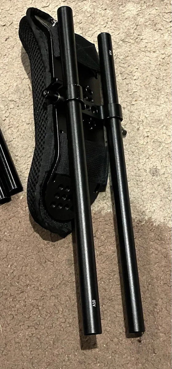 Smallrig shoulder mount/grip and bars - Image 4