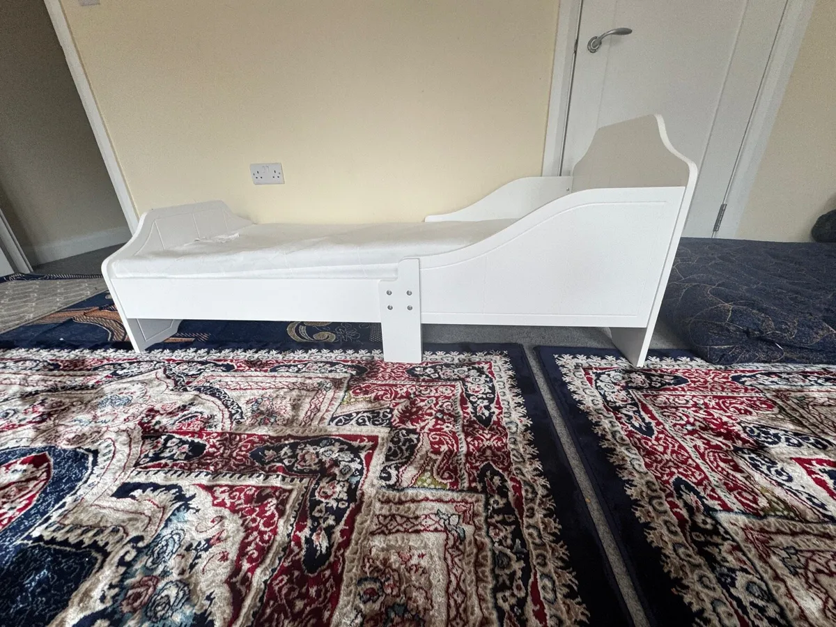 Child bed - Image 2